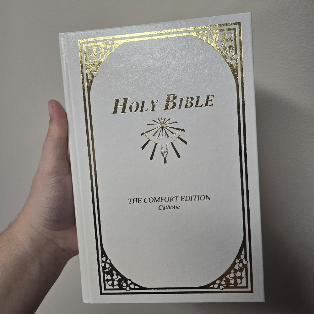 White and Gold Holy Bible - The Comfort Edition